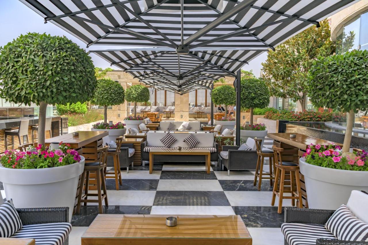 Grand Hyatt Amman Hotel Ngoại thất bức ảnh The Terrace