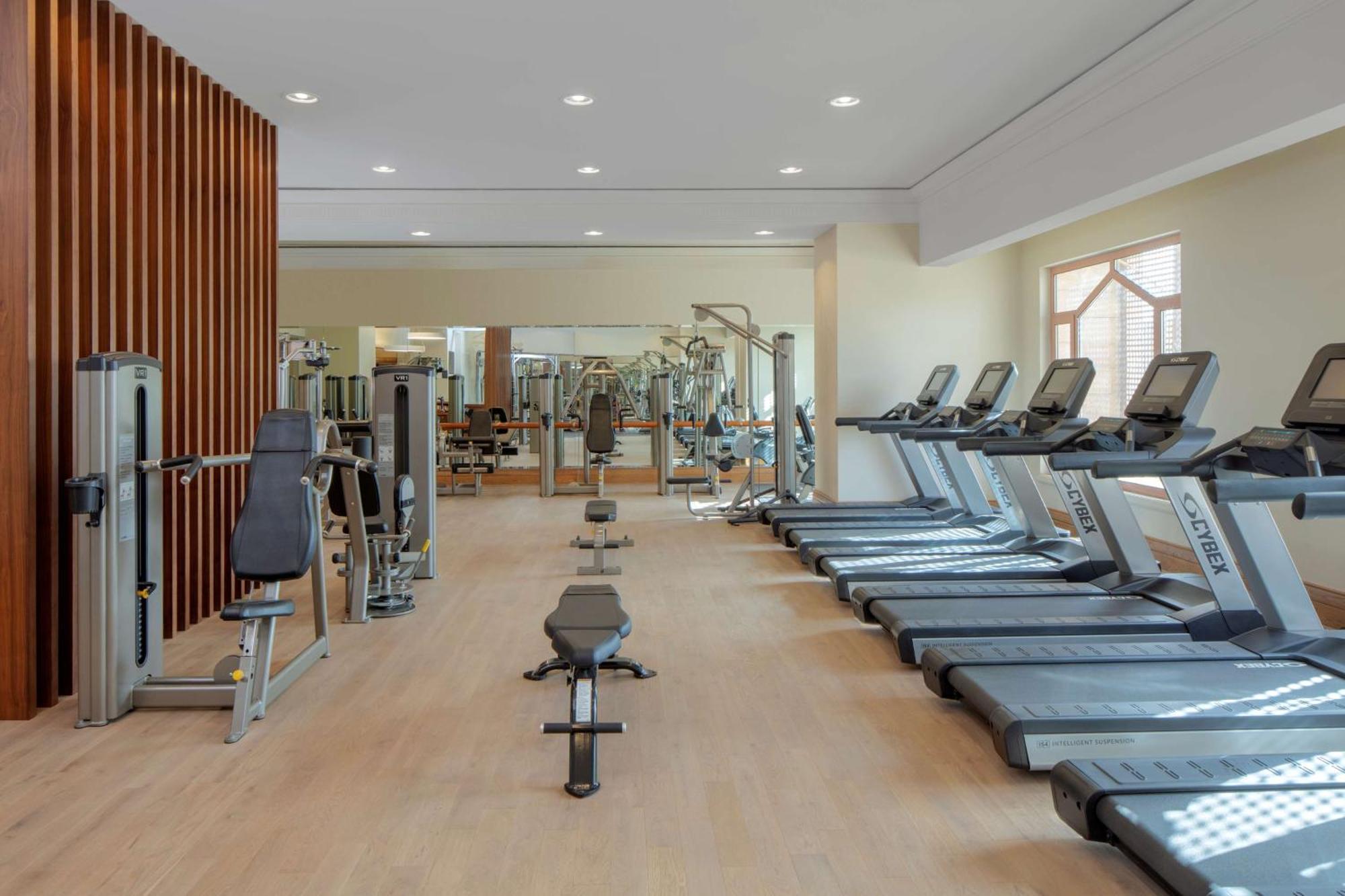 Grand Hyatt Amman Hotel Ngoại thất bức ảnh The gym at the hotel