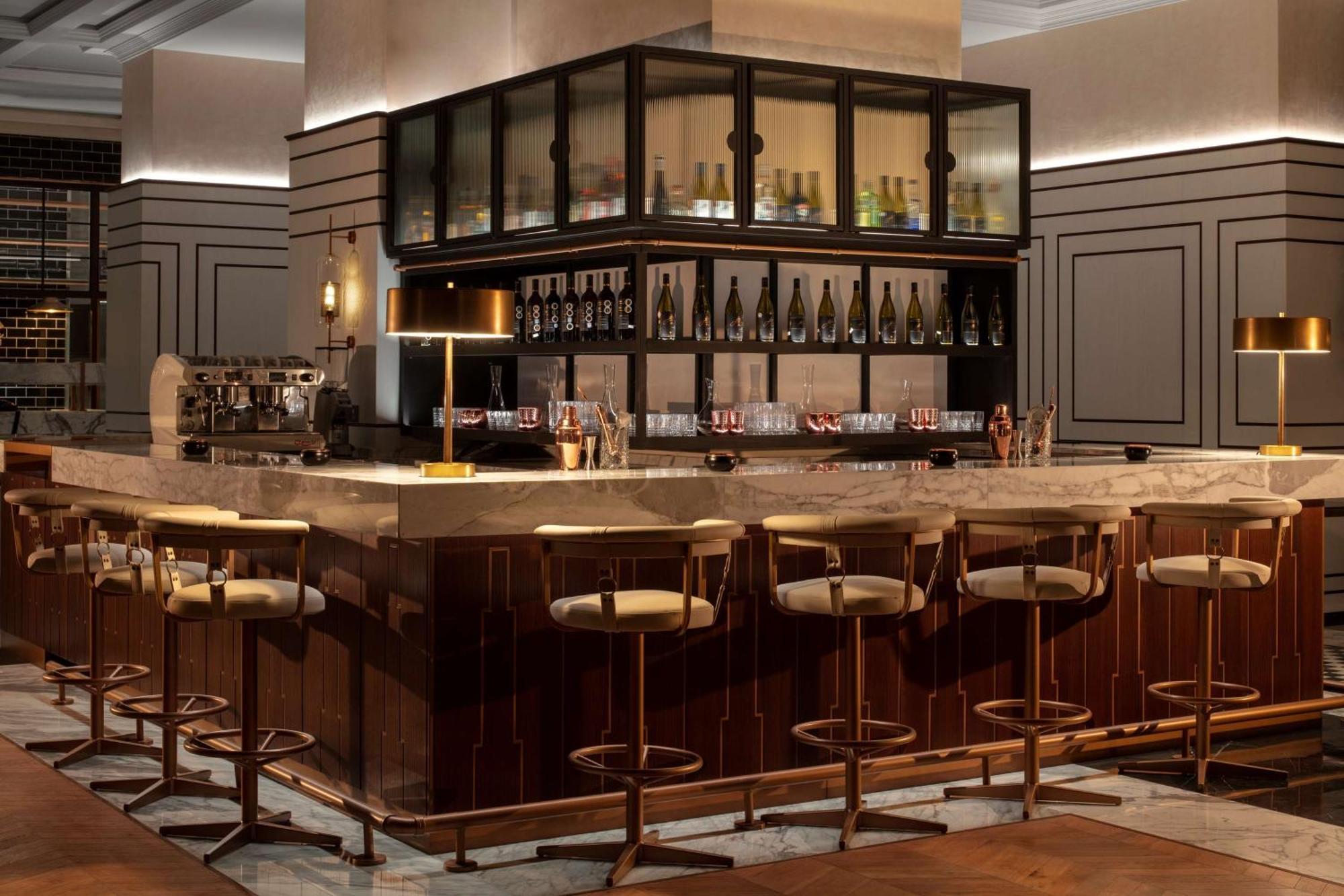 Grand Hyatt Amman Hotel Ngoại thất bức ảnh The bar at the Concourse